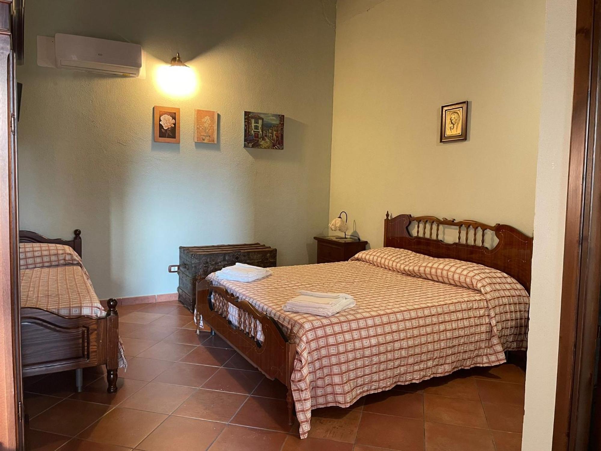 Ponte Calatrasi Agriturismo Roccamena Eksteriør bilde