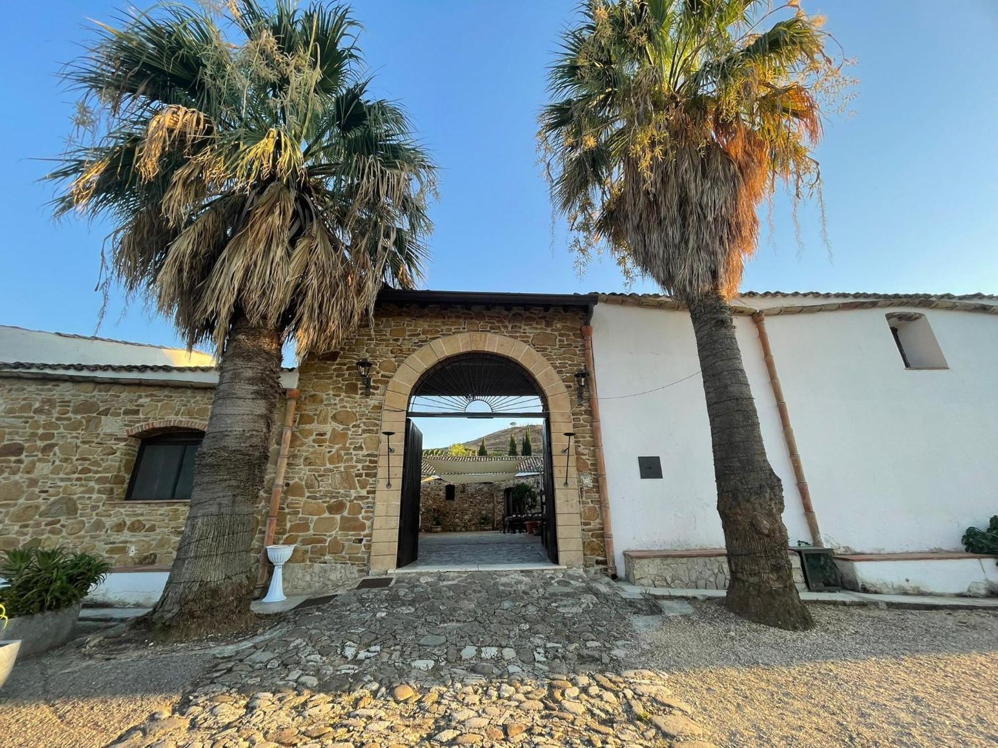 Ponte Calatrasi Agriturismo Roccamena Eksteriør bilde